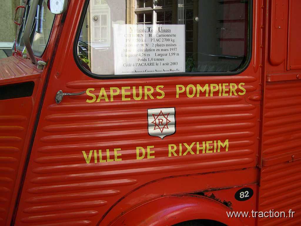 20080921 7 Rixheim 06.jpg - 21/09/2008 - 68170 RIXHEIMCLUB DE VƒHICULES ANCIENS D'ALSACE-MULHOUSE - CVAAM25�mes JOURNƒES EUROPƒENNES DU PATRIMOINESapeurs Pompiers de la Ville de RixheimCITROèN H Camionnette - 1957